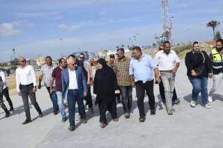 محافظ بورسعيد يتابع سير العمل في إنشاء ساحة انتظار الشاحنات بجوار كوبري النصر