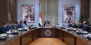 رئيس الوزراء يستعرض مع الرئيس التنفيذي لهيئة الاستثمار نتائج الجهود الترويجية لجذب الاستثمارات الأجنبية لمصر