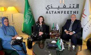 وزيرة الهجرة تصل أولى محطات جولتها الخارجية بالمملكة السعودية لحث المصريين بالخارج على المشاركة في الانتخابات الرئاسية