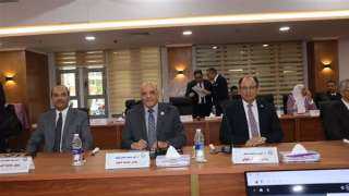 رئيس جامعة أسوان يشارك اجتماع المجلس الأعلى للجامعات بجامعة بورسعيد