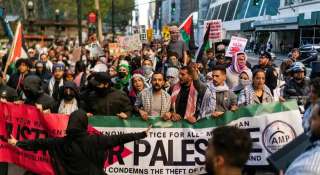 بعد الفيتو الأميركي.. مظاهرات في نيويورك للمطالبة بوقف العدوان الإسرائيلي على قطاع غزة