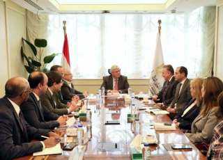 وزير التعليم العالي يجتمع بمدير مكتب التعليم والشراكات بالوكالة الأمريكية للتنمية الدولية في مصر