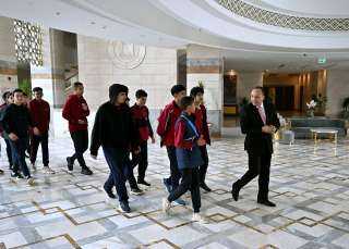 ”مجلس الوزراء” يستقبل طلاب مدرسة ”النيل” ضمن جولتهم لزيارة معالم العاصمة الإدارية الجديدة