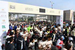 وزير الشباب والرياضة  يطلق النسخة الثامنة من ماراثون زايد الخيري بالعاصمة الإدارية وسط حضور ٣١ ألف مشارك