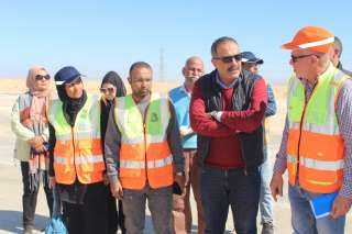 رئيس مياه الأقصر يتفقد مشروع الصرف الصحي المتكامل لقرى محافظة الأقصر