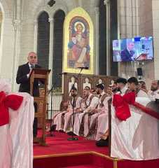 سفير مصر بفرنسا يهنئ الأنبا مارك أسقف باريس بمناسبة عيد الميلاد المجيد