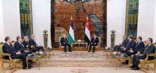 الرئيس السيسى و”أبو مازن” يعقدان جلسة مباحثات موسعة بشأن القضية الفلسطينية