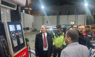 حملات مرورية على مواقف السيارات ومحطات البنزين بمركز أبوقرقاص بالمنيا