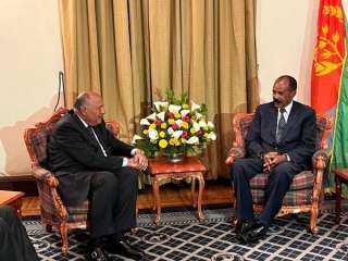 وزير الخارجية يسلم رسالة من الرئيس السيسي إلى الرئيس الإريتري