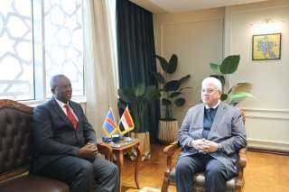 وزير التعليم العالي يستقبل سفير الكونغو الديموقراطية لبحث أطر التعاون المشترك في مجالات التعليم العالي
