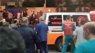 القاهرة الإخبارية : 3 شهداء وعشرات المصابين وصلوا مستشفى ناصر إثر قصف بخان يونس