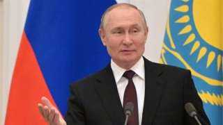 بوتين يحذر من عواقب وخيمة جراء هدم الآثار الروسية في الدول المجاورة