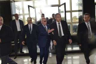 محافظ بورسعيد يستقبل وزير التموين والتجارة الداخلية  لتفقد عدد من الصوامع و المشروعات الصناعية