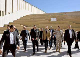 رئيس الوزراء يتفقد الأعمال النهائية لمشروع المتحف المصري الكبير وتطوير المنطقة المحيطة به