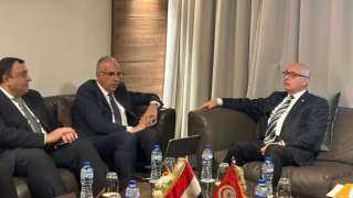 على هامش ”منتدى البحر المتوسط للمياه” .. سويلم يلتقى وزير الموارد المائية التونسي