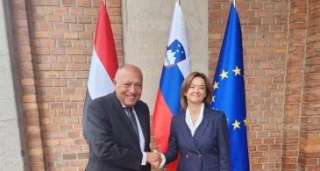 شكرى يجرى جلسة مباحثات مع وزيرة خارجية سلوفينيا‏