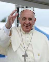 البابا فرنسيس: من المهم ألا يضيع مناخ الصلاة في المعابد