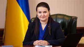سفيرة أوكرانية بواشنطن: كييف تعمل مع واشنطن بشأن عقوبات جديدة ضد روسيا