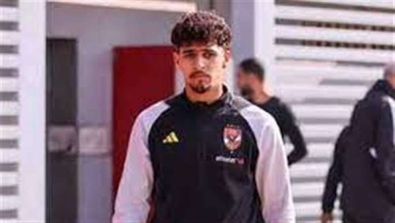 مصطفى أبو الخير لاعب شباب الأهلي