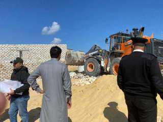 وزير الإسكان يُصدر قراراً بإزالة التعديات عن مساحة 168 فدانا بمدينة برج العرب الجديدة