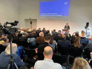 وزير السياحة والآثار يعقد مؤتمراً صحفياً ببورصة برلين السياحية