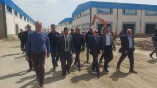 محافظ بورسعيد يشدد على سرعة الانتهاء من أعمال توصيل المرافق لمجمع الصناعات المغذية الجديد ” ٣يوليو”