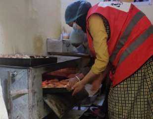 محافظ أسوان يتابع إستمرار تنظيم دورات ريادة الأعمال ومبادرة ” مطبخ المصرية ” لإعداد وتوزيع الوجبات الغذائية