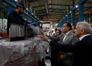 رئيس الوزراء يزور مصنع ”السويدي” للمحولات الكهربائية بالعاشر من رمضان