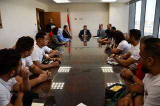 وزير الشباب والرياضة يُكرم لاعبي منتخب مصر بعد التتويج بكأس العالم للقوة البدنية في شرم الشيخ