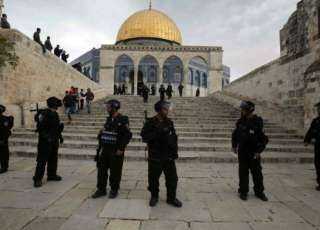 الاحتلال الإسرائيلي يفرض قيودا على دخول المصلين إلى المسجد الأقصى في القدس