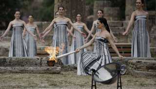 إيقاد شعلة دورة ألعاب باريس 2024 في أولمبيا القديمة باليونان