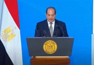 شاهد.. قيمة العمل هي أساس تقدم الأمة المصرية.. كلمة الرئيس السيسي في احتفالية عيد العمال