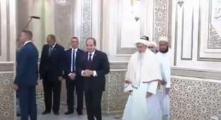 الرئيس السيسى يتفقد مسجد السيدة زينب بعد تطويره