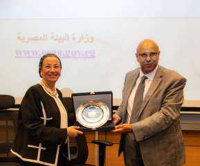 ياسمين فؤاد ضيف ”صالون النيل” للحديث عن ”التغيرات المناخية في مصر