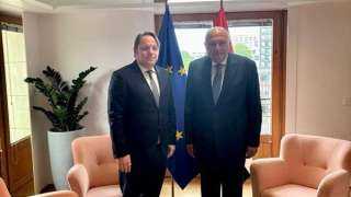 وزير الخارجية يبحث سبل تفعيل الشراكة الاستراتيجية الشاملة بين مصر والاتحاد الأوروبي