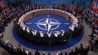 الناتو يؤكد الحاجة الملحة إلى تقديم دعم عسكري إضافي لأوكرانيا