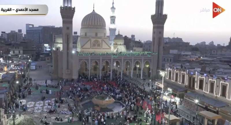 بث مباشر.. شعائر صلاة عيد الفطر المبارك من مسجد المشير بحضور الرئيس السيسي