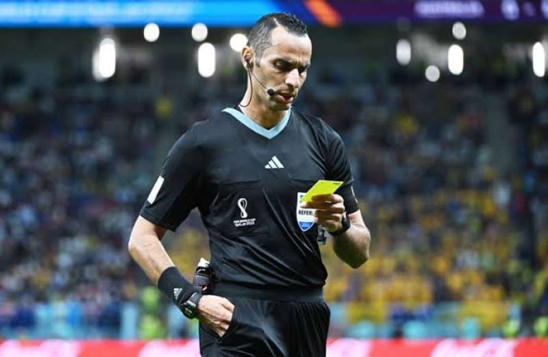 فيفا يستعين بـ 12 حكمًا عربيًا للمساهمة في مباريات كأس العالم للأندية