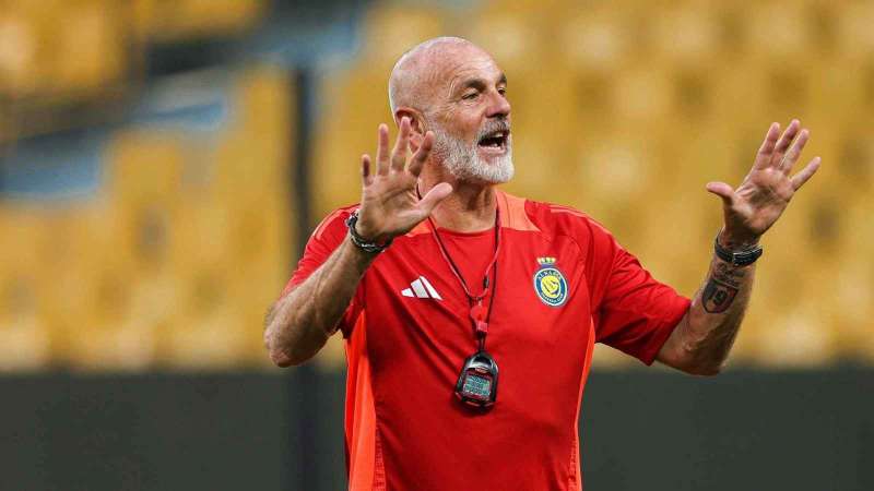 ستيفانو بيولي مُدرِّب نادي النصر السعودي