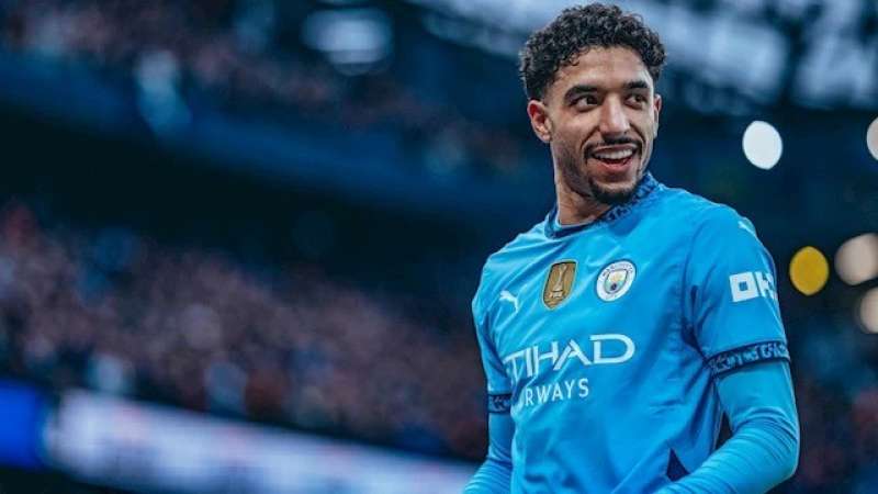 عمر مرموش لاعب مانشستر سيتي