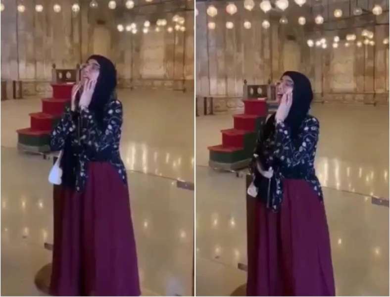 فتاة تؤذن